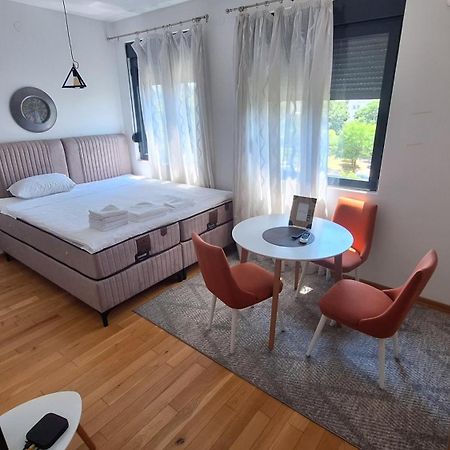 Lijepo Pozicioniran Stan, Atrakcije Blizu Apartment Podgorica Ngoại thất bức ảnh