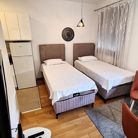 Lijepo Pozicioniran Stan, Atrakcije Blizu Apartment Podgorica Ngoại thất bức ảnh